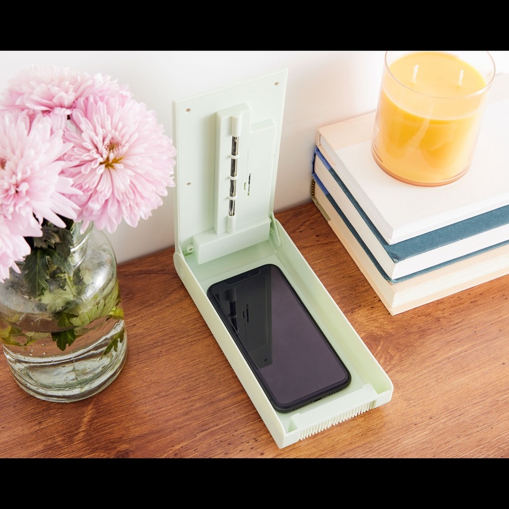 Tech Candy UV Sanitizer Disinfectant box for phone - Picture 4 of 7
